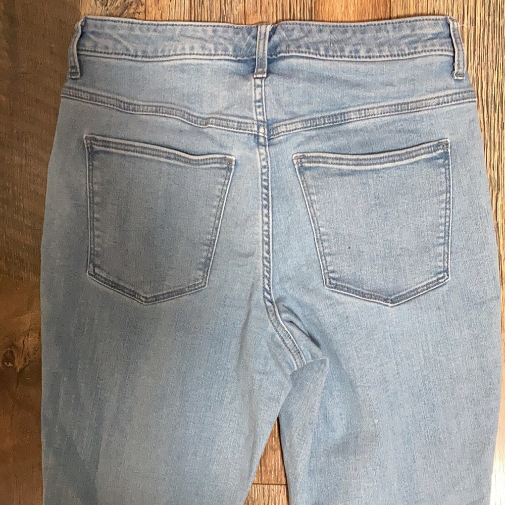 Universal threads jeans women’s 6 / 28 R blue denim mom jeans EUC - Picture 6 of 6